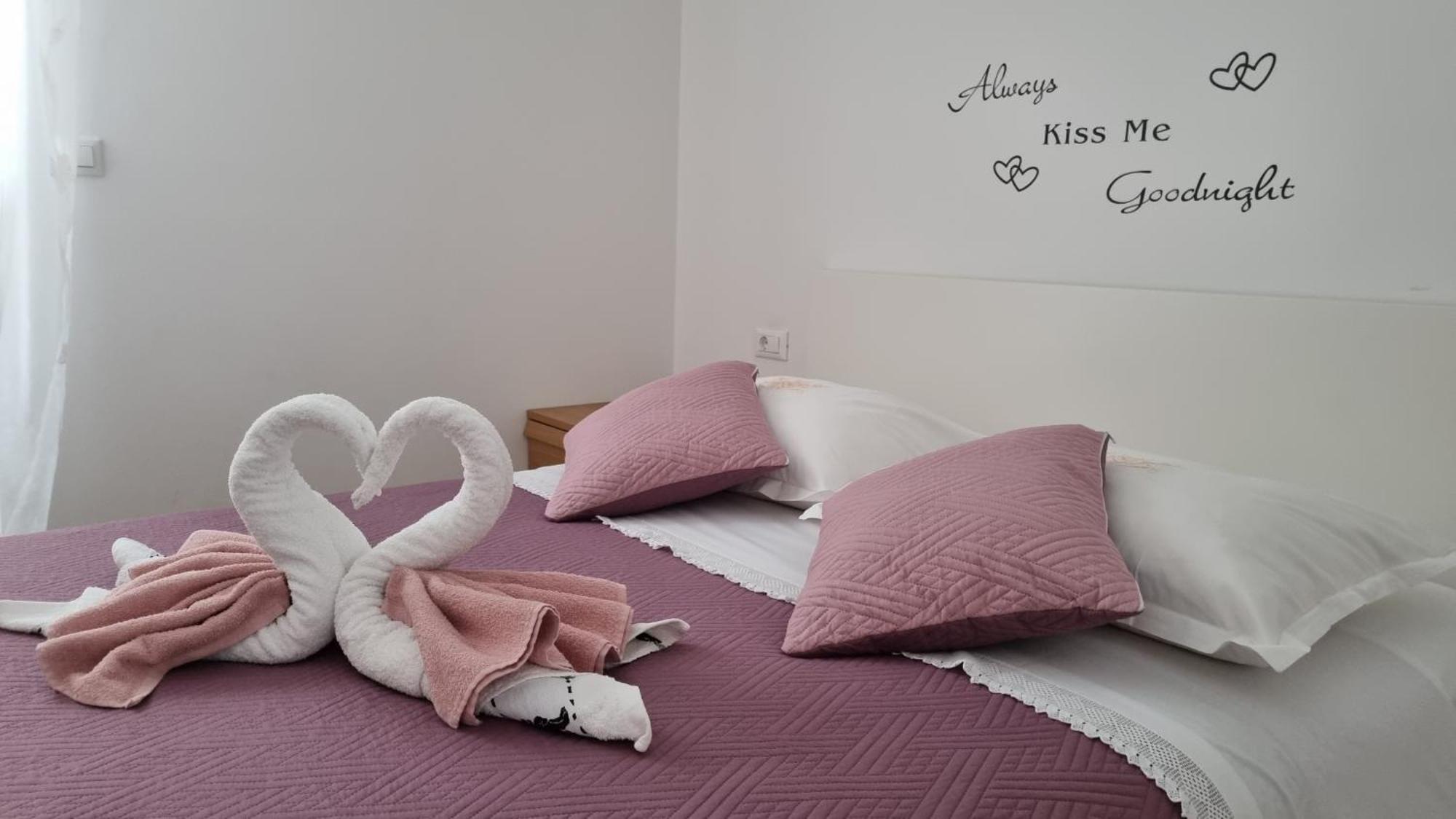 Apartment Pino Пучишча Экстерьер фото