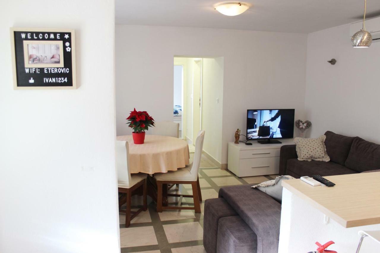 Apartment Pino Пучишча Экстерьер фото